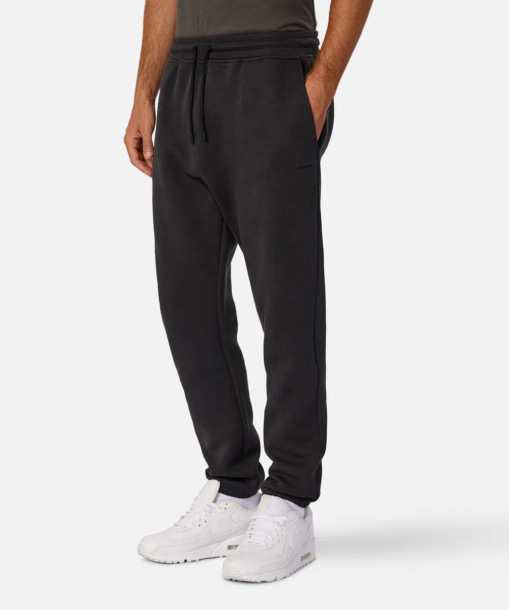 The Tech Del Sur Trackpant - Obsidian