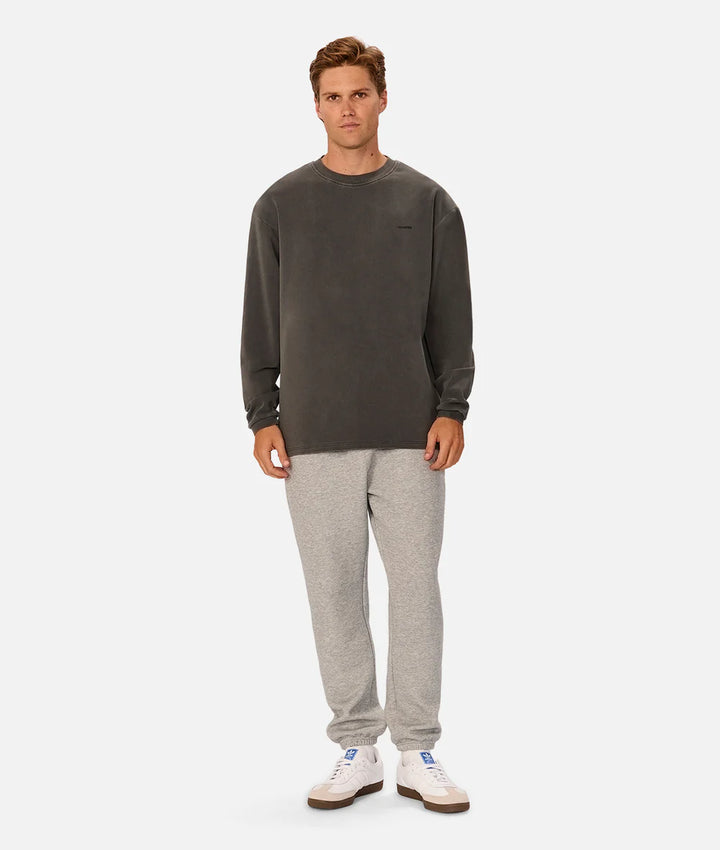 The Newport L/S Tee - Onyx