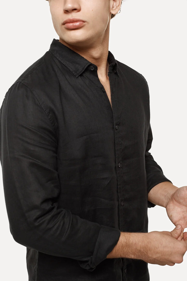 The Tennyson Linen Shirt - Black