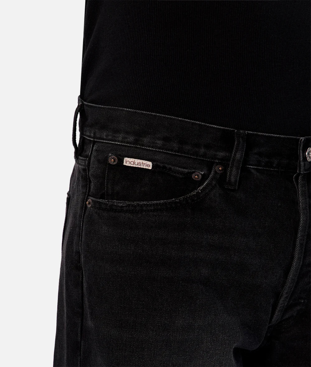 The 90's Jean - Washed Black