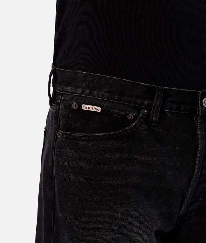 The 90's Jean - Washed Black